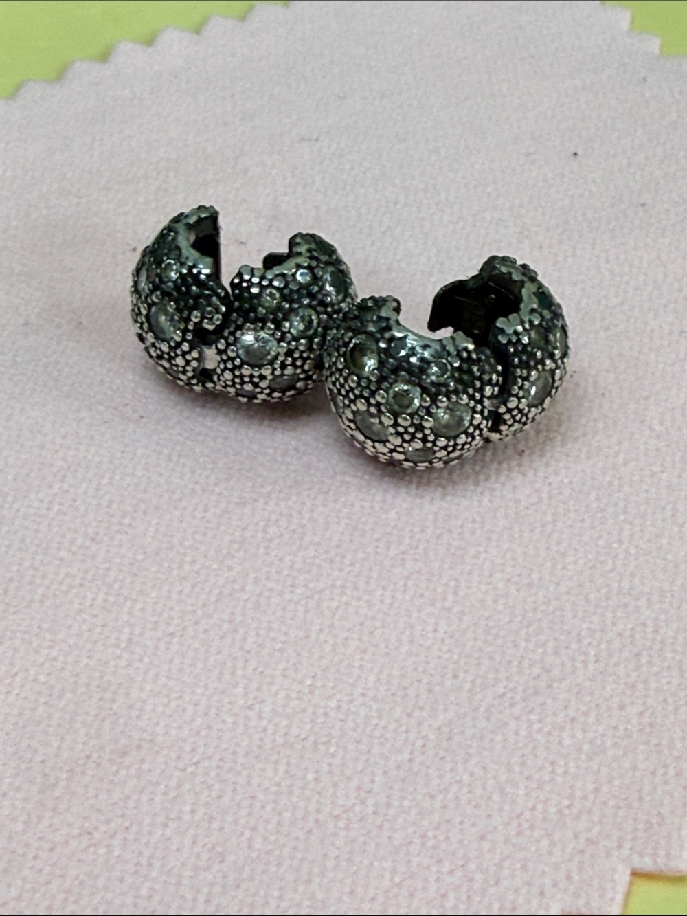 Pandora charms - Picture 3 of 3